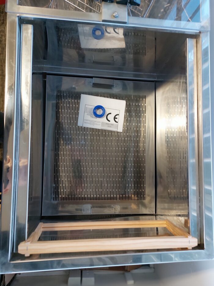 4 Frame Extractor/Uncapping tank - Image 4